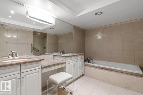 1503-11503 100 Avenue, Edmonton, AB - Indoor Photo Showing Bathroom