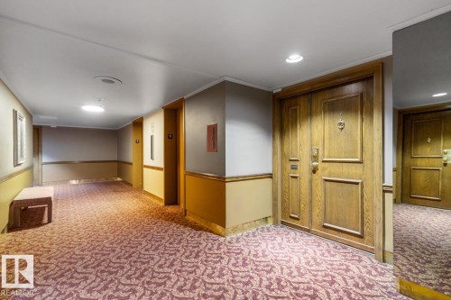 1503-11503 100 Avenue, Edmonton, AB - Indoor