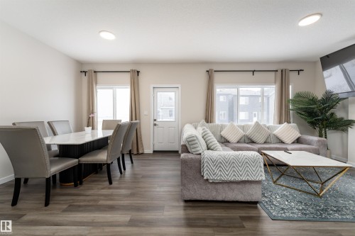 2120 Muckleplum Crescent, Edmonton, AB - Indoor