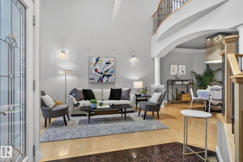 13608 160 Avenue, Edmonton, AB - Indoor Photo Showing Living Room