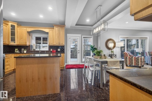 13608 160 Avenue, Edmonton, AB - Indoor Photo Showing Kitchen