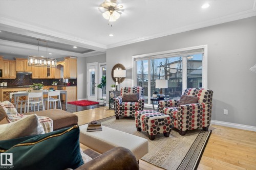 13608 160 Avenue, Edmonton, AB - Indoor Photo Showing Living Room