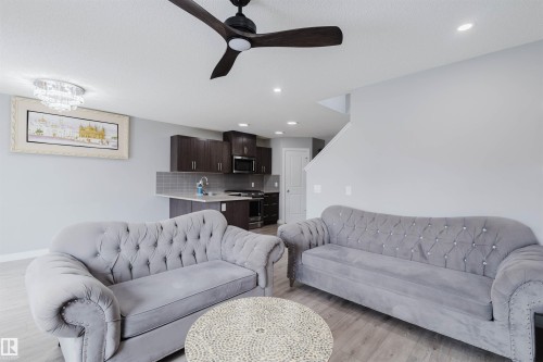 1747 27 Street Nw, Edmonton, AB - Indoor Photo Showing Living Room