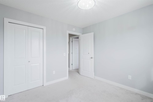 1747 27 Street Nw, Edmonton, AB - Indoor