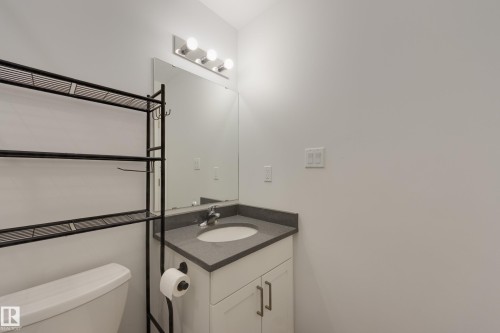 2 12014 92 Street, Edmonton, AB - Indoor Photo Showing Bathroom