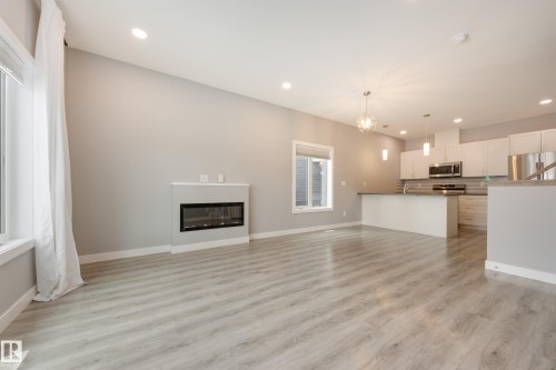 2 12014 92 Street, Edmonton, AB - Indoor With Fireplace