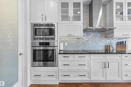 3407 Watson Place, Edmonton, AB - Indoor Photo Showing Kitchen