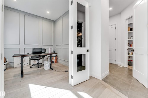 6464 Elston Loop, Edmonton, AB - Indoor Photo Showing Other Room