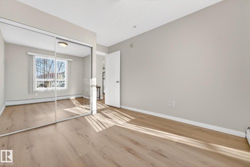 7126 7327 South Terwillegar Drive, Edmonton, AB - Indoor Photo Showing Other Room