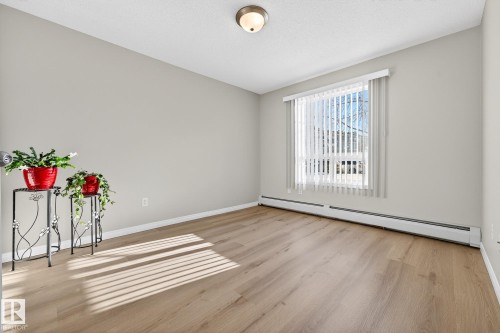 7126 7327 South Terwillegar Drive, Edmonton, AB - Indoor Photo Showing Other Room