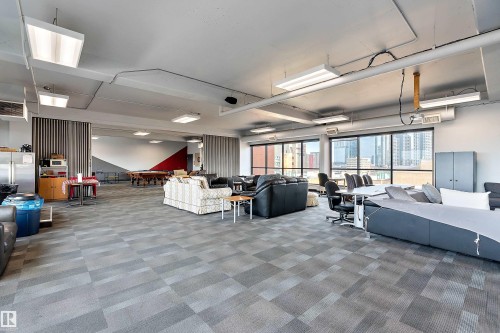 901 10145 109 Street, Edmonton, AB - Indoor