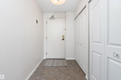 901 10145 109 Street, Edmonton, AB - Indoor Photo Showing Other Room