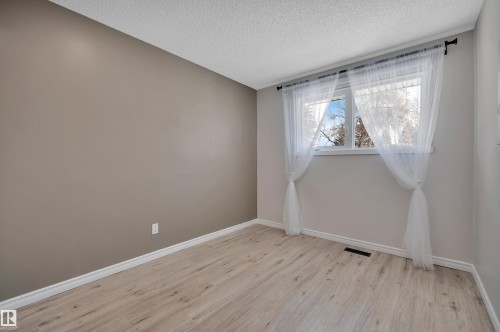 5 Larose Drive, St. Albert, AB - Indoor Photo Showing Other Room