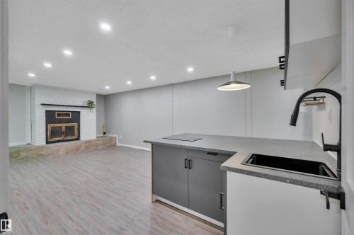 5 Larose Drive, St. Albert, AB - Indoor