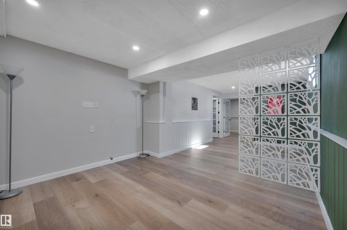 5 Larose Drive, St. Albert, AB - Indoor