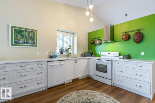 47 ARCAND Drive  St. Albert, AB T8N 5V1