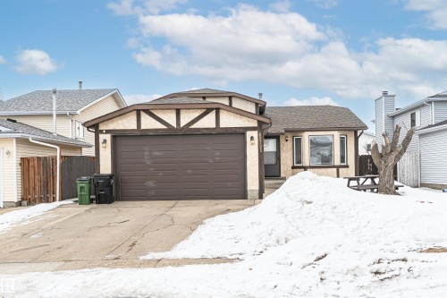 15335 70 Street  Edmonton, AB T5Z 2Y3