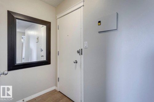 402 10330 113 Street, Edmonton, AB - Indoor Photo Showing Other Room