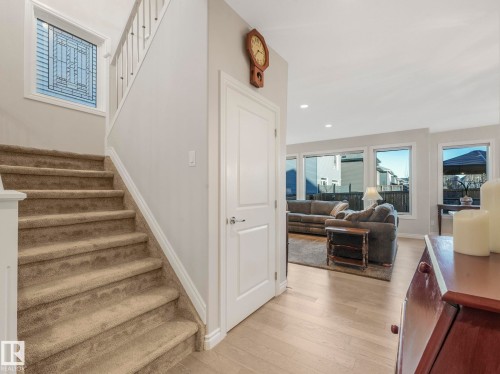 5774 Keeping Crescent, Edmonton, AB 