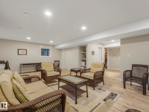 5774 Keeping Crescent, Edmonton, AB 