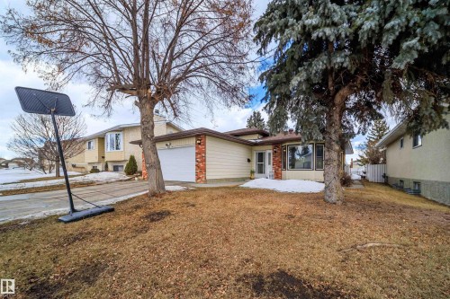 16515 113 Street  Edmonton, AB T5X 4T2
