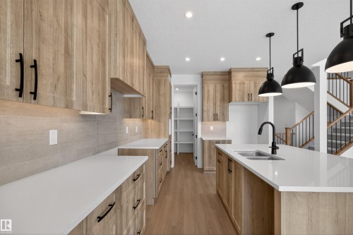 16512 34 Avenue, Edmonton, AB - Indoor Photo Showing Kitchen With Double Sink With Upgraded Kitchen