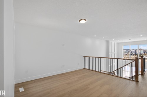 16512 34 Avenue, Edmonton, AB - Indoor Photo Showing Other Room