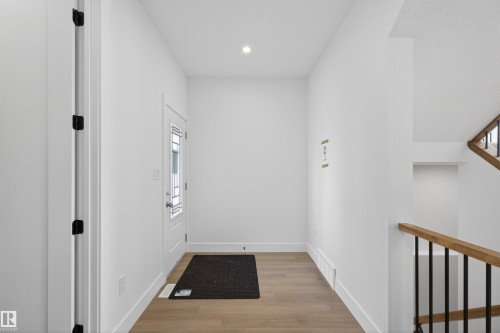 16512 34 Avenue, Edmonton, AB - Indoor Photo Showing Other Room