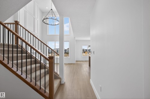 16512 34 Avenue, Edmonton, AB - Indoor Photo Showing Other Room