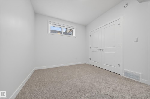 8515 181 Avenue, Edmonton, AB - Indoor Photo Showing Other Room