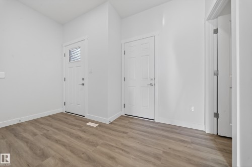 8515 181 Avenue, Edmonton, AB - Indoor Photo Showing Other Room