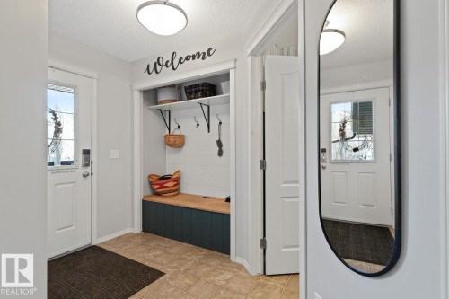 3124 16 Avenue, Edmonton, AB - Indoor Photo Showing Other Room