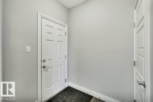 728 43 Avenue, Edmonton, AB - Indoor Photo Showing Other Room