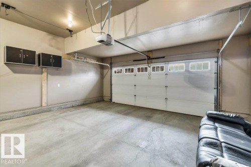 728 43 Avenue, Edmonton, AB - Indoor Photo Showing Garage