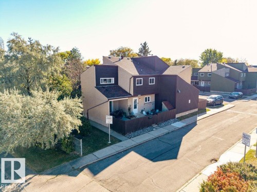 8005 27 Avenue, Edmonton, AB - Outdoor
