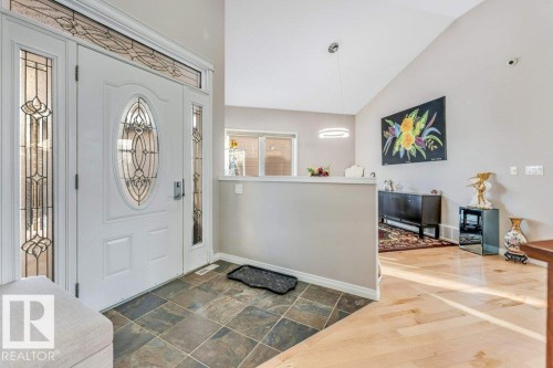 20 18343 Lessard Road, Edmonton, AB - Indoor Photo Showing Other Room