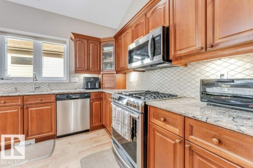 20 18343 Lessard Road, Edmonton, AB - Indoor Photo Showing Kitchen With Stainless Steel Kitchen