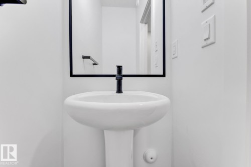 2010 Genesis Lane, Stony Plain, AB - Indoor Photo Showing Bathroom
