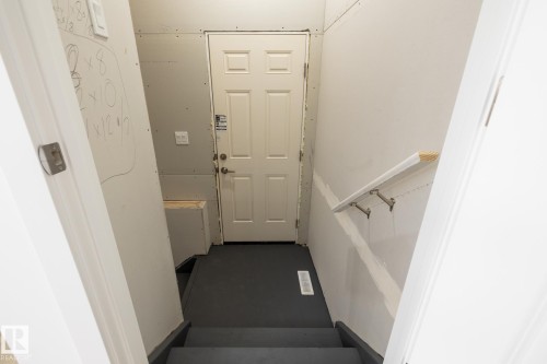 299 Elliott Wynd, Fort Saskatchewan, AB - Indoor Photo Showing Other Room
