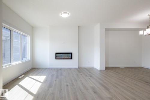 255 Elliott Wynd, Fort Saskatchewan, AB - Indoor With Fireplace