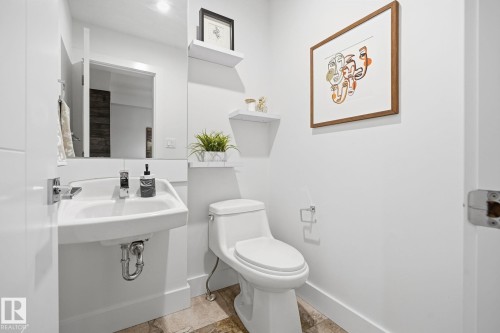 11434 71 Avenue, Edmonton, AB - Indoor Photo Showing Bathroom