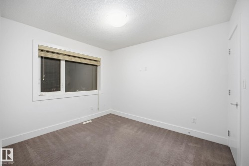 11434 71 Avenue, Edmonton, AB - Indoor Photo Showing Other Room