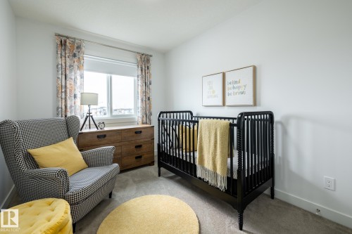 555 172 Avenue, Edmonton, AB - Indoor Photo Showing Bedroom