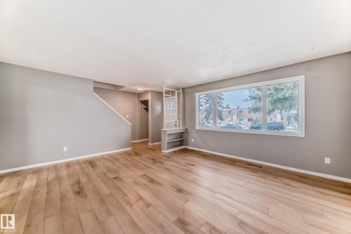 6808 149 Avenue, Edmonton, AB - Indoor Photo Showing Other Room