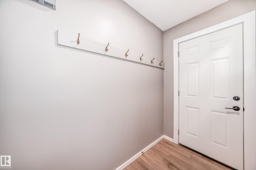 6808 149 Avenue, Edmonton, AB - Indoor Photo Showing Other Room