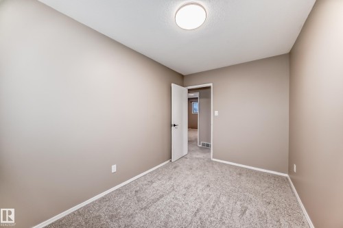 6808 149 Avenue, Edmonton, AB - Indoor Photo Showing Other Room