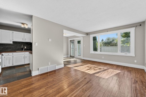 146 Callingwood Place, Edmonton, AB - Indoor