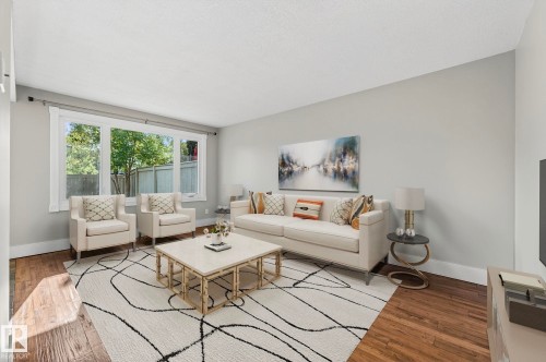 146 Callingwood Place, Edmonton, AB - Indoor Photo Showing Living Room