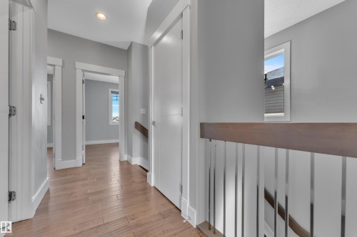 2615 21 Avenue, Edmonton, AB - Indoor Photo Showing Other Room