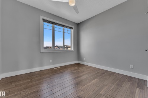 2615 21 Avenue, Edmonton, AB - Indoor Photo Showing Other Room